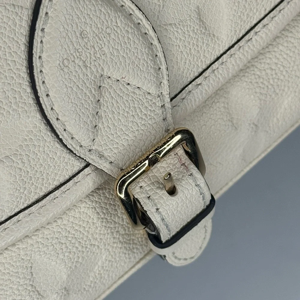 Louis Vuitton Diane Cream Empriente Monogram - Picture 3 of 16